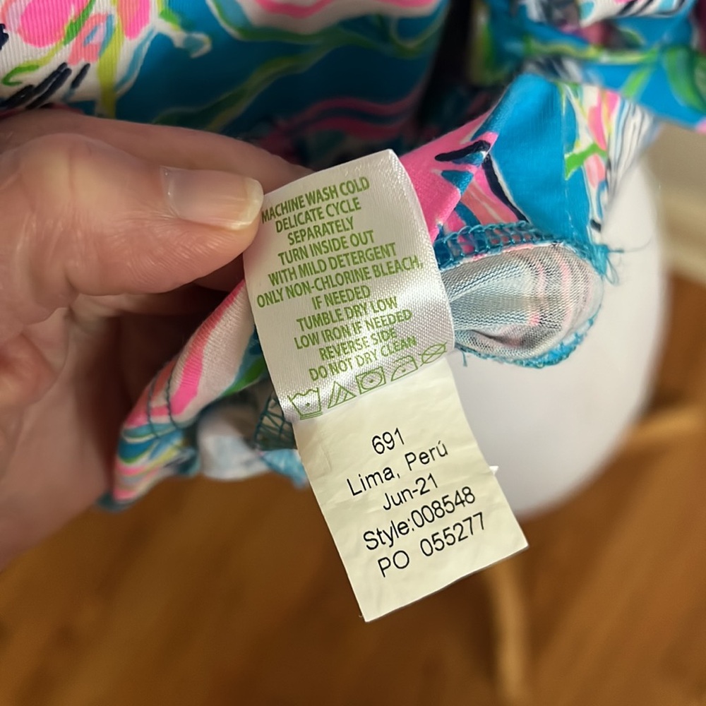 Lilly Pulitzer Rhett Top Womens Keep On Beliefing Formentera Turquoise M - Picture 16 of 16
